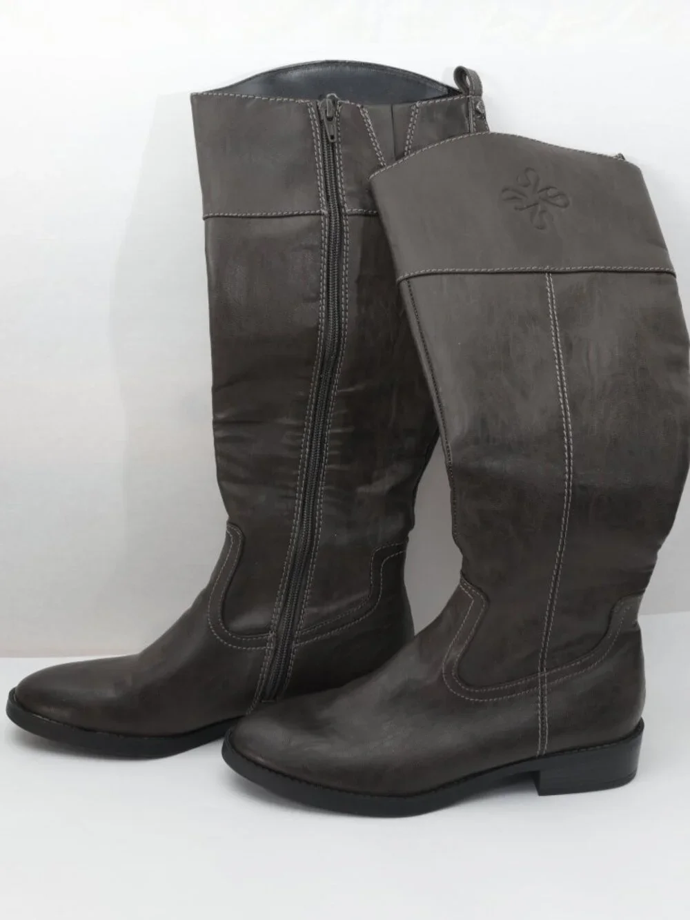 Simply Vera Vera Wang Boots Womens 7 M Emsley Side Zip Tall Riding Boots Brown